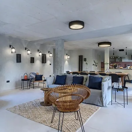 Casa Jovanin וילה ליבאדה