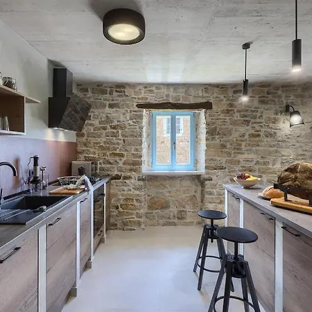 Casa Jovanin Willa Livade